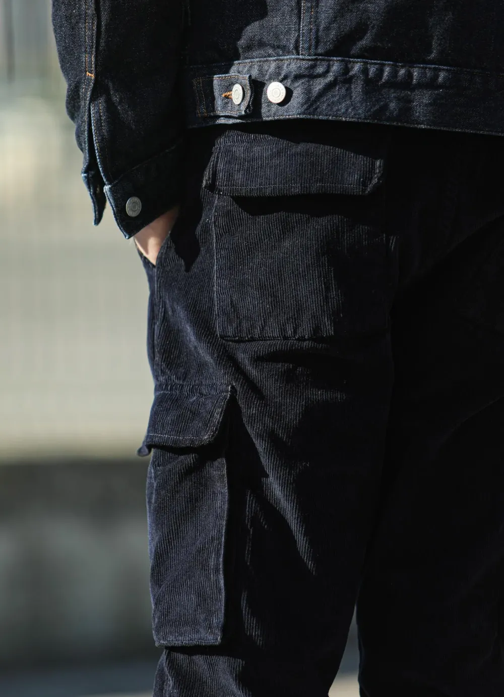 Drapeau Noir Cargo Pants Velours Marine Store