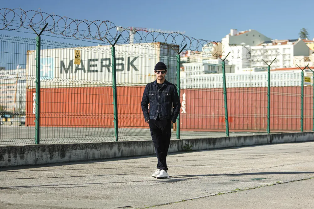 Drapeau Noir Cargo Pants Velours Marine Store