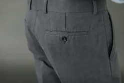 Drapeau Noir Chino Ajusté Gris Dark Grey Fashion
