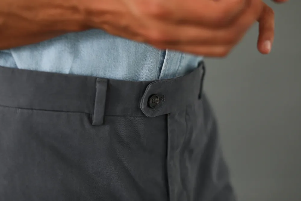 Drapeau Noir Chino Ajusté Gris Dark Grey Fashion
