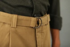 Drapeau Noir Chino Militaire à Pince Camel Fashion